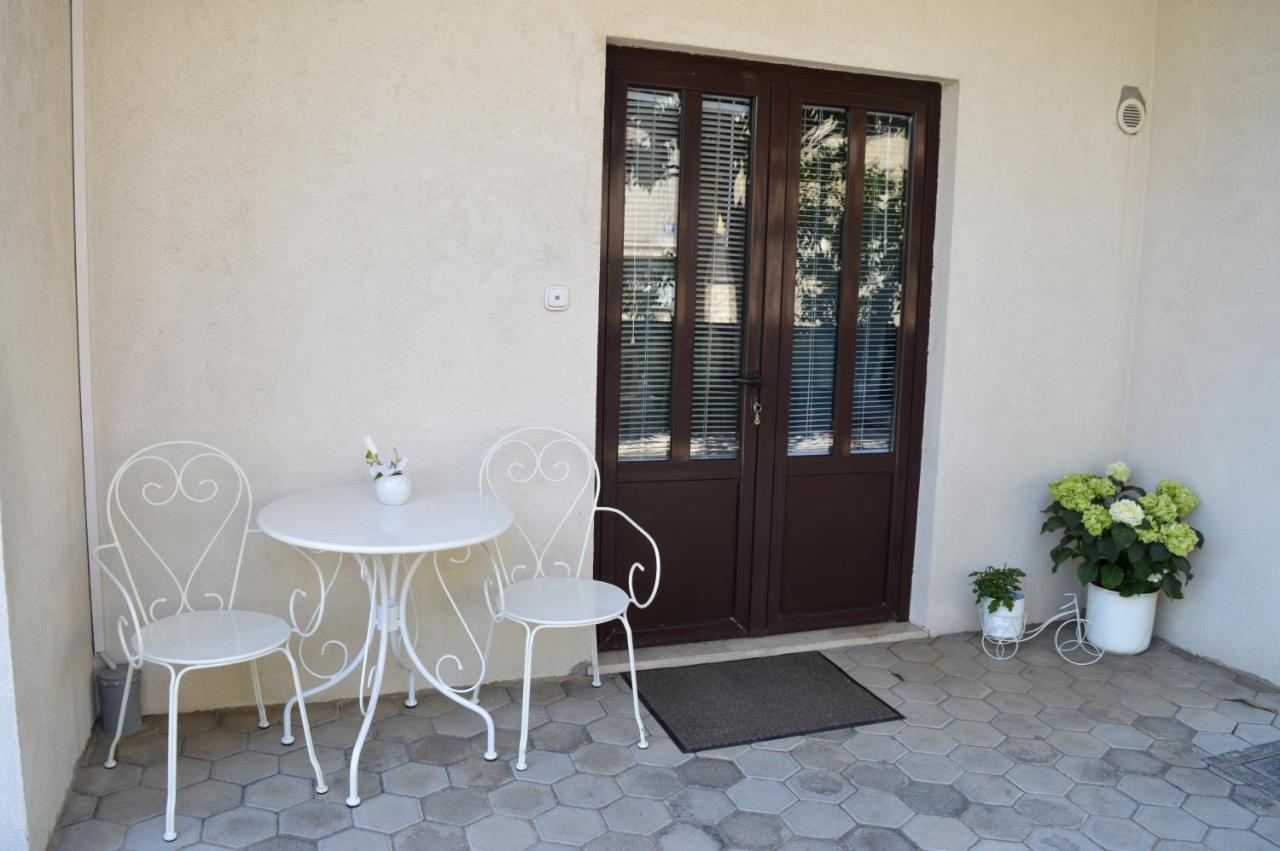 Apartment Nikolic Kaštela Exteriér fotografie